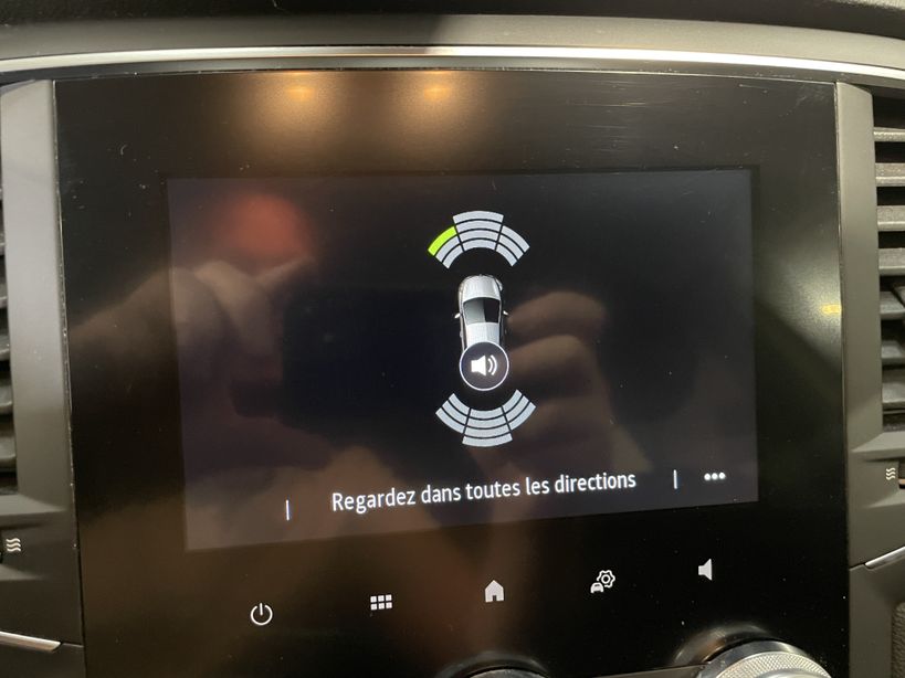 RENAULT MEGANE IV ESTATE 2021 - Photo n°17