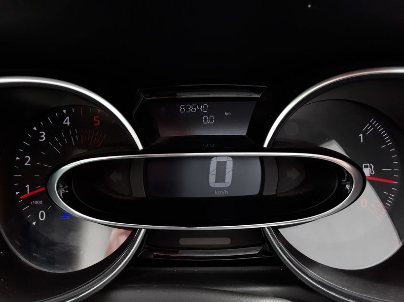 RENAULT CLIO IV ESTATE 2017 - Photo n°20