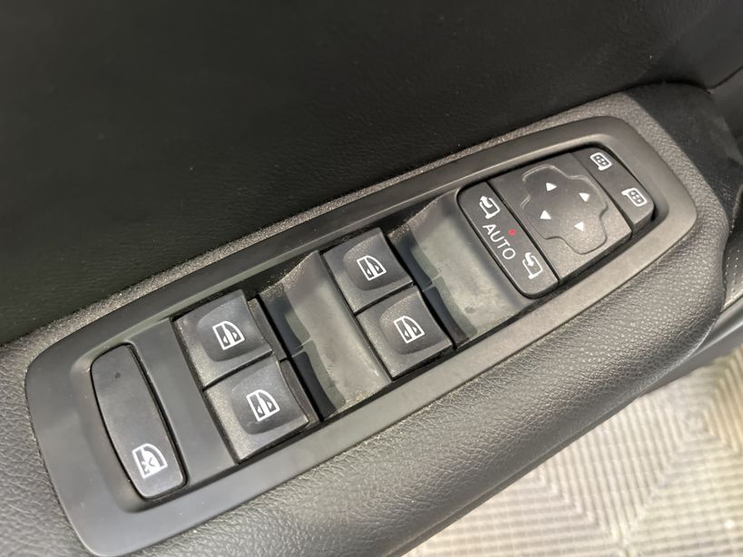 RENAULT MEGANE IV ESTATE 2021 - Photo n°34