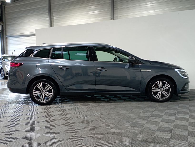 RENAULT MEGANE IV ESTATE 2021 - Photo n°10