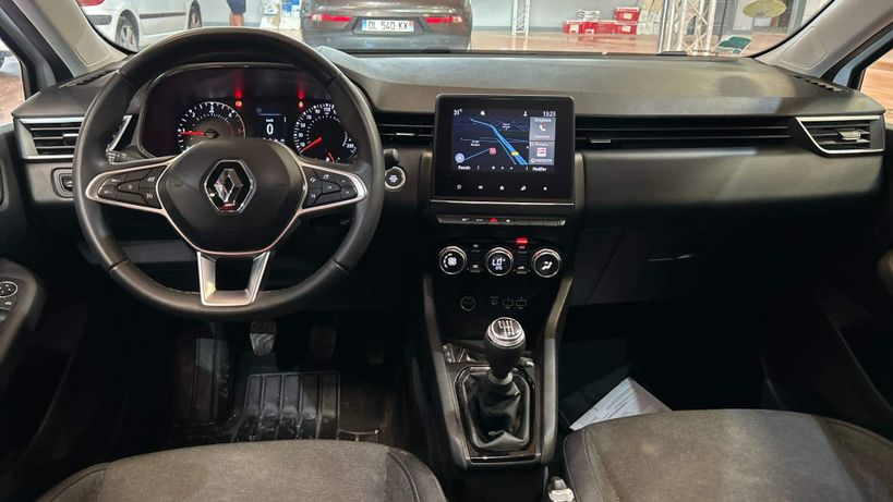 RENAULT CLIO V 2021 - Photo n°11