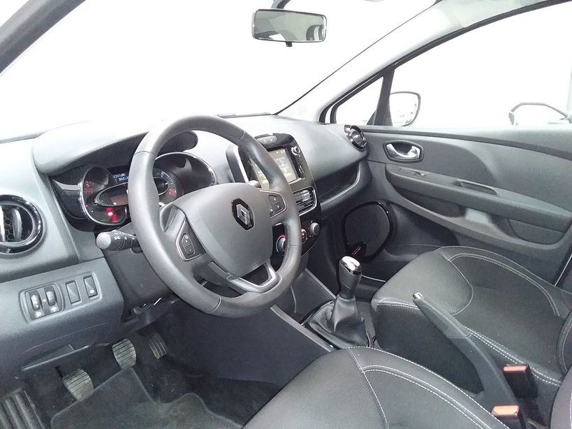 RENAULT CLIO IV 2017 - Photo n°6