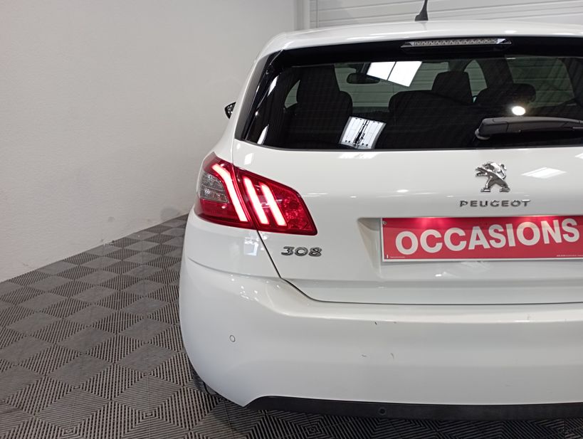 PEUGEOT 308 2020 - Photo n°10
