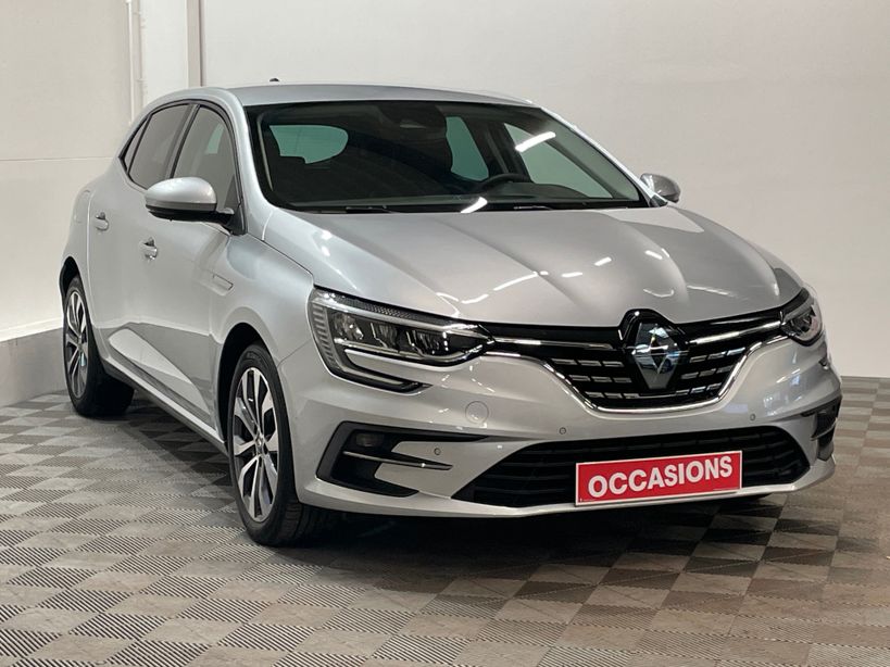 RENAULT MEGANE IV BERLINE 2023 - Photo n°3