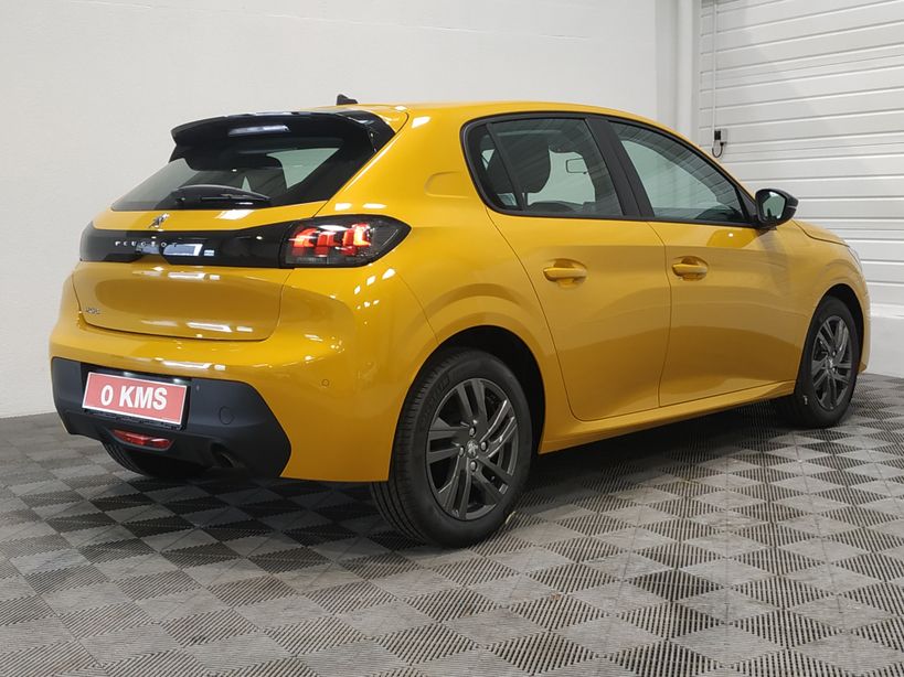 PEUGEOT 208 2022 - Photo n°6