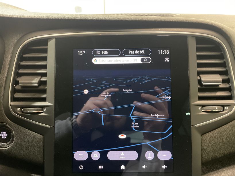 RENAULT MEGANE IV BERLINE 2023 - Photo n°14