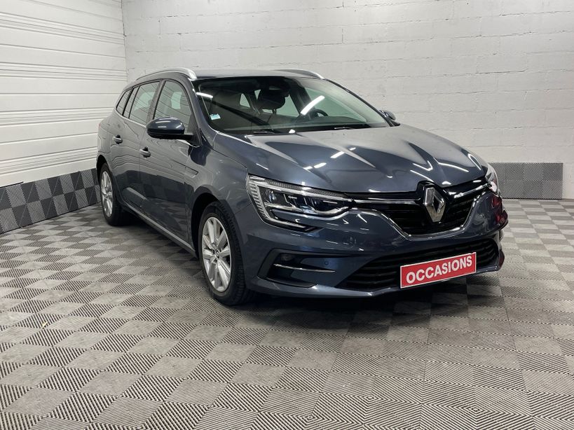 RENAULT MEGANE IV ESTATE 2022 - Photo n°3