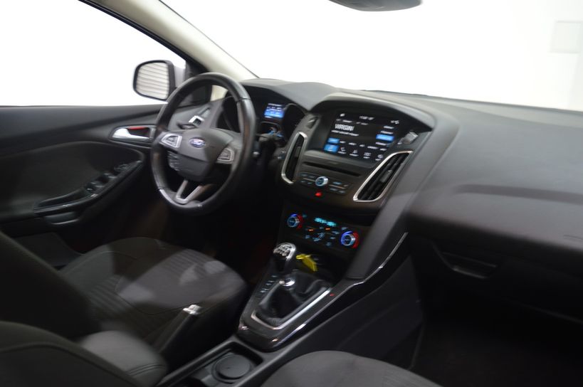 FORD FOCUS 2018 - Photo n°8