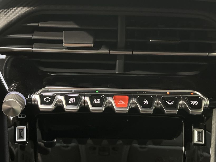PEUGEOT 208 2023 - Photo n°17