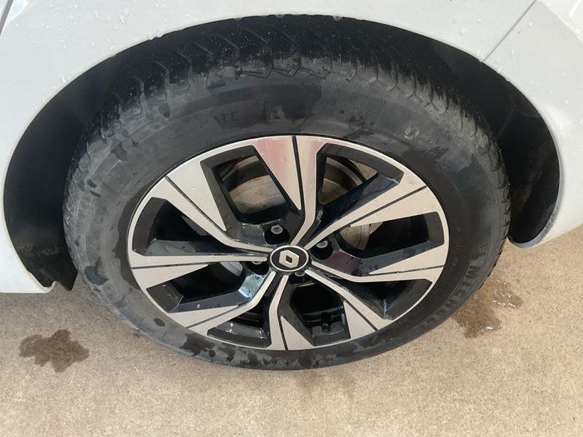 RENAULT CLIO V 2022 - Photo n°2