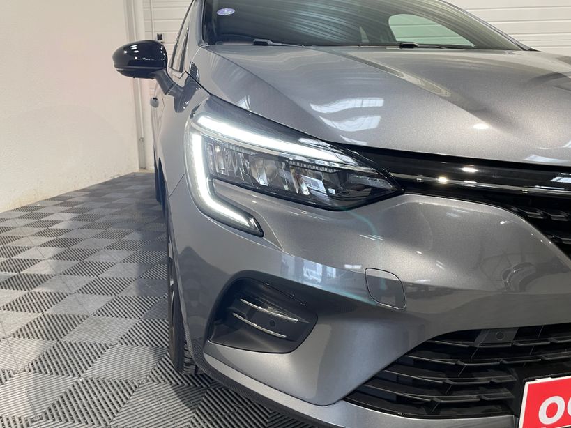 RENAULT CLIO V 2023 - Photo n°4