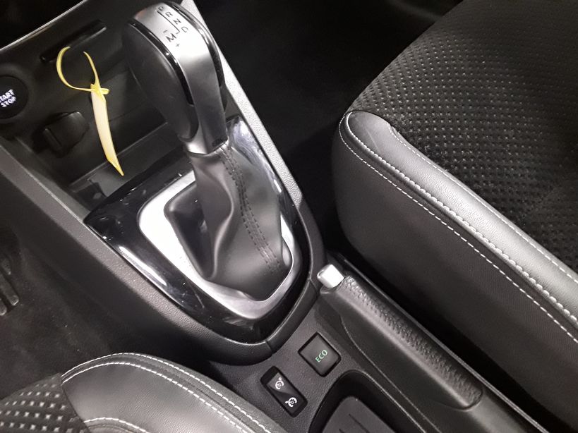 RENAULT CLIO IV ESTATE 2018 - Photo n°13