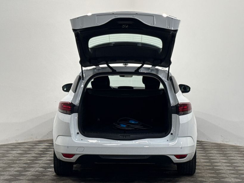 RENAULT MEGANE IV ESTATE 2022 - Photo n°49