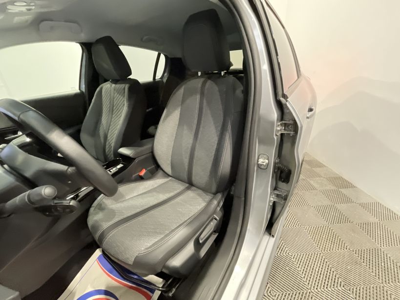PEUGEOT 208 2024 - Photo n°9