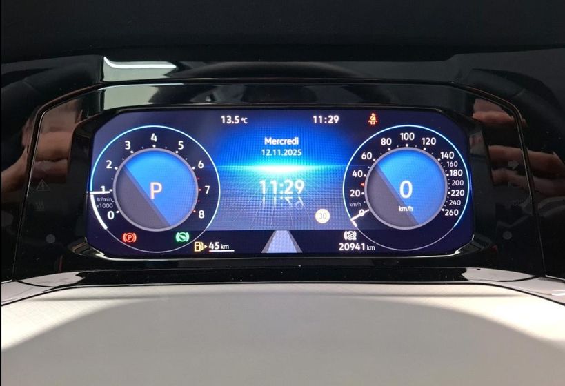 VOLKSWAGEN GOLF 2023 - Photo n°11