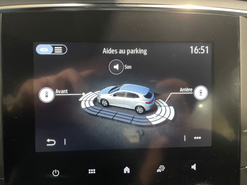 RENAULT MEGANE IV BERLINE 2021 - Photo n°21