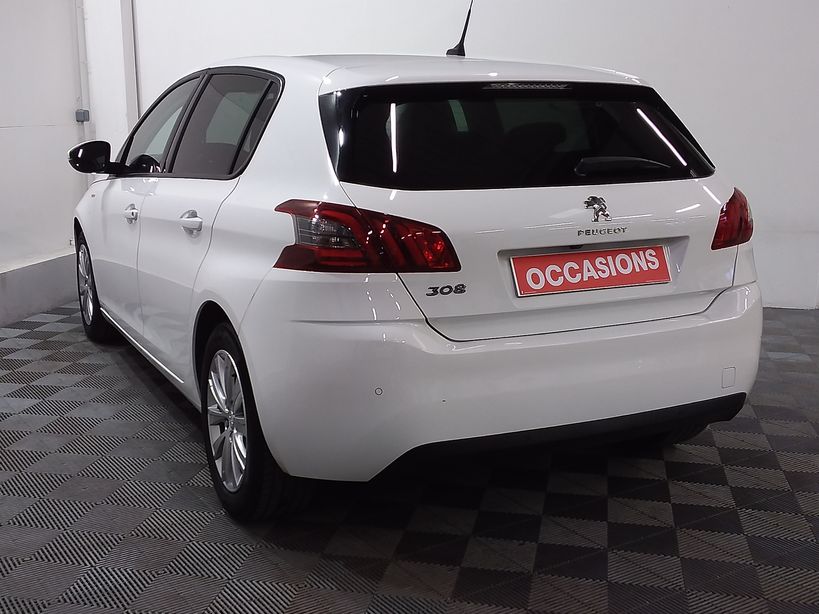 PEUGEOT 308 2020 - Photo n°6