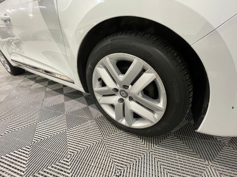 RENAULT CLIO V 2020 - Photo n°10