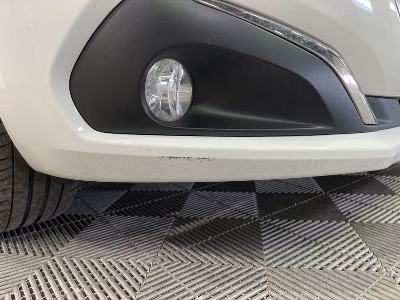 PEUGEOT 208 BUSINESS 2019 - Photo n°5