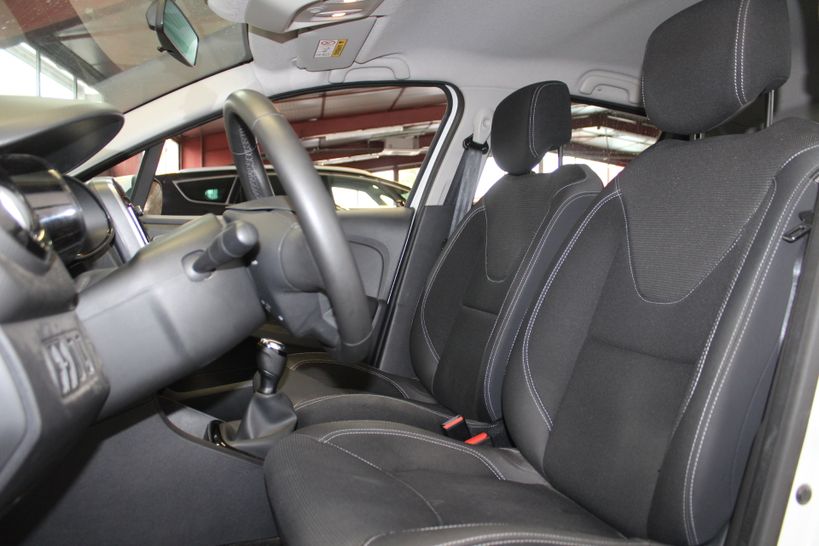 RENAULT CLIO IV BUSINESS 2017 - Photo n°6