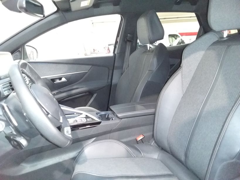 PEUGEOT 3008 2020 - Photo n°10