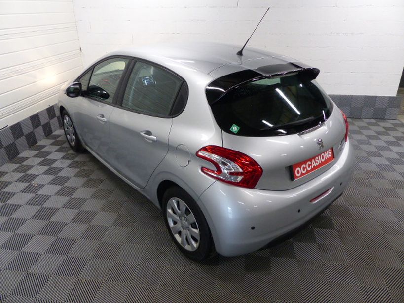 PEUGEOT 208 2013 - Photo n°22