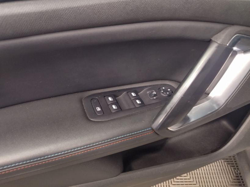 PEUGEOT 308 2020 - Photo n°9