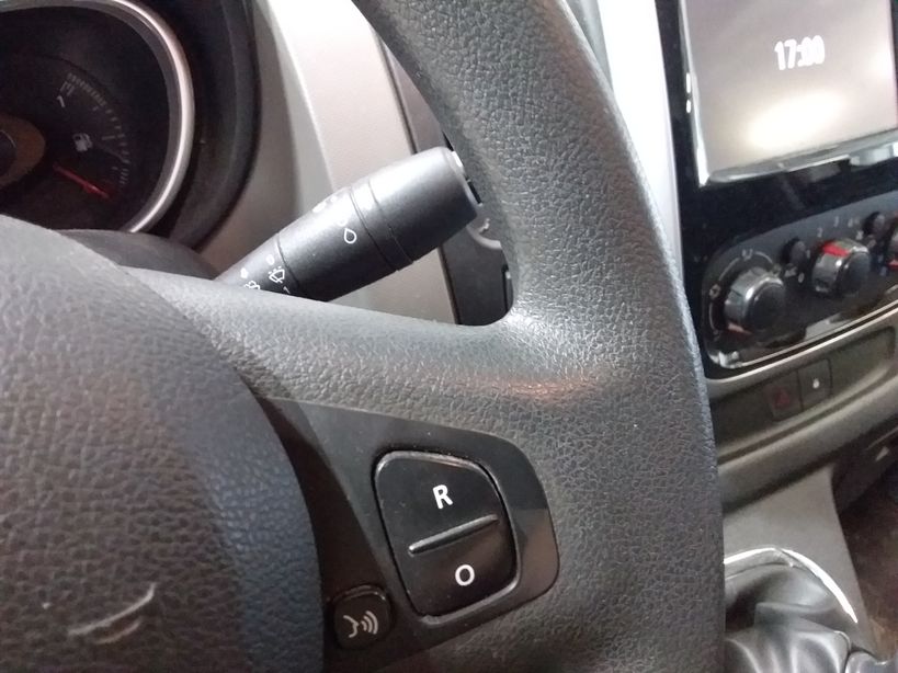 RENAULT TRAFIC FOURGON 2019 - Photo n°16
