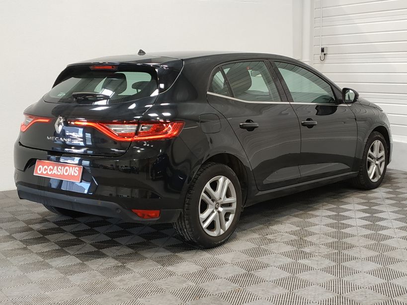 RENAULT MEGANE IV BERLINE BUSINESS 2019 - Photo n°5