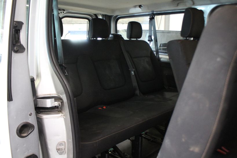 RENAULT TRAFIC COMBI 2017 - Photo n°10