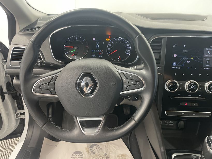RENAULT MEGANE IV BERLINE 2022 - Photo n°12
