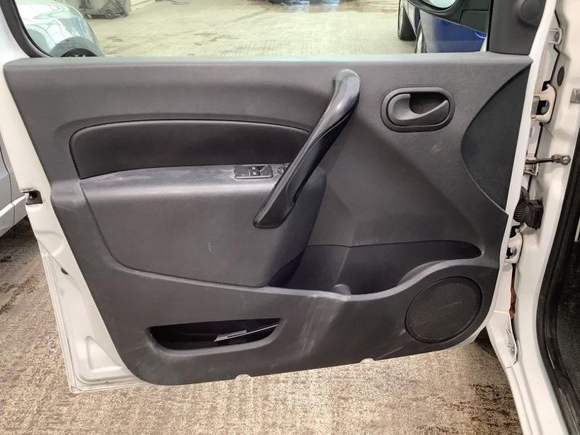 RENAULT KANGOO EXPRESS 2019 - Photo n°2