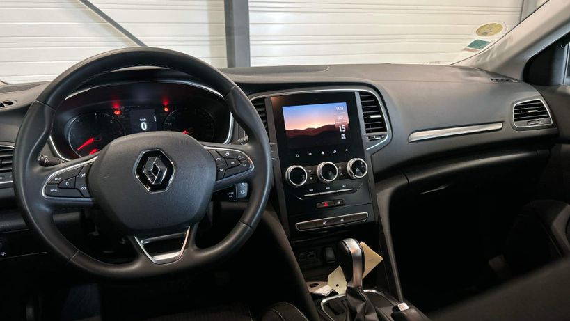 RENAULT MEGANE IV BERLINE 2022 - Photo n°11