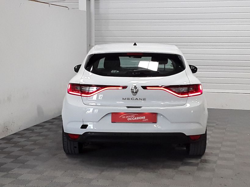 RENAULT MEGANE IV SOCIETE 2016 - Photo n°4