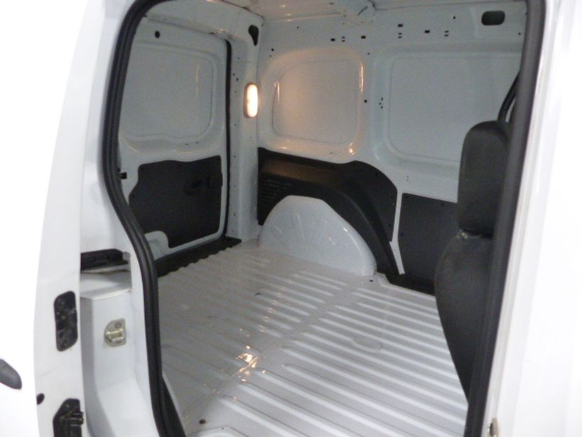 RENAULT KANGOO EXPRESS ZE 2018 - Photo n°19