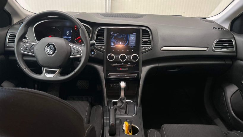 RENAULT MEGANE IV BERLINE 2021 - Photo n°11