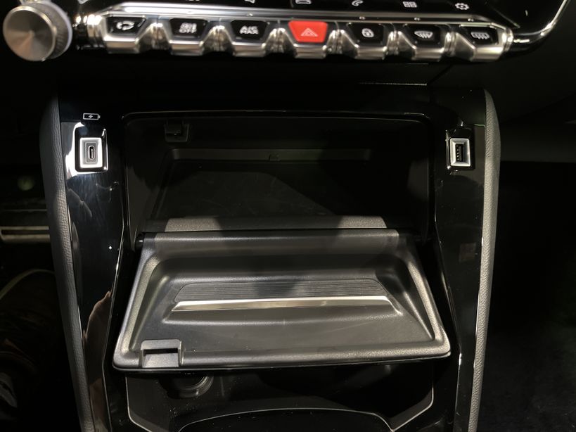 PEUGEOT 208 2022 - Photo n°19