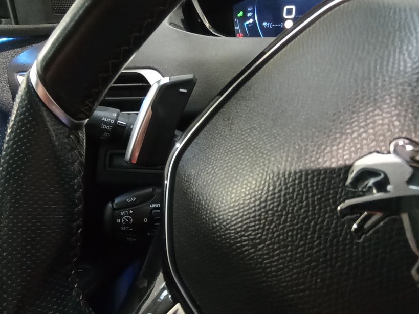 PEUGEOT 3008 2018 - Photo n°30