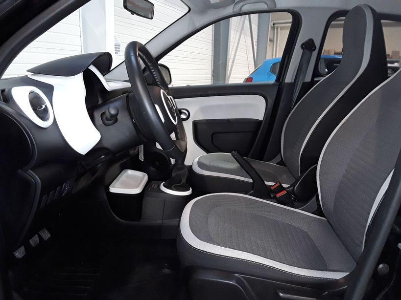 RENAULT TWINGO III 2017 - Photo n°13