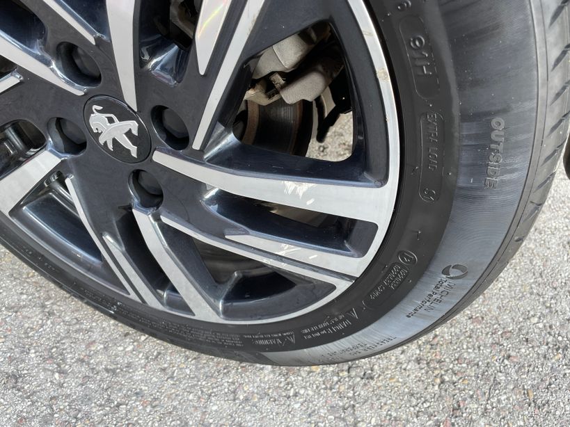 PEUGEOT 208 2023 - Photo n°7