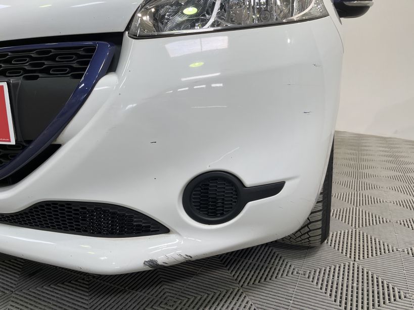 PEUGEOT 208 2015 - Photo n°23