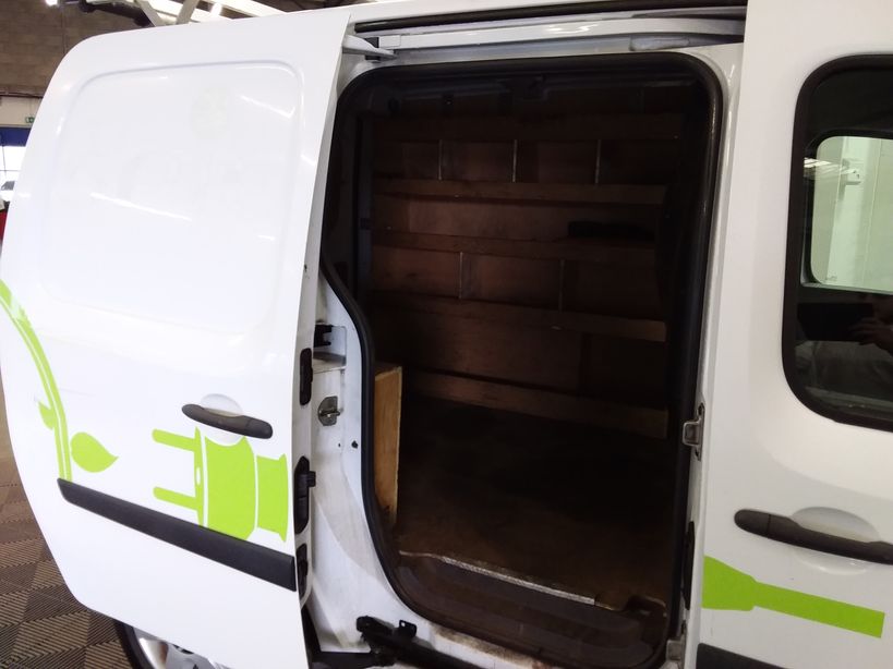 RENAULT KANGOO EXPRESS ZE 2016 - Photo n°9