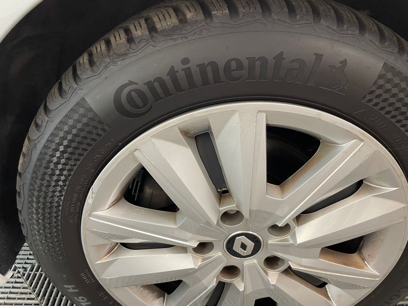 RENAULT MEGANE IV BERLINE 2021 - Photo n°6