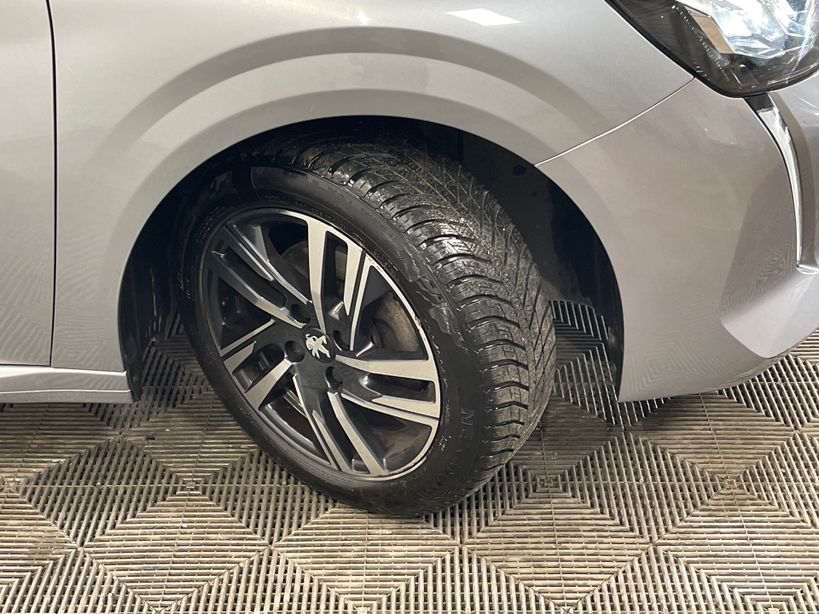 PEUGEOT 208 2023 - Photo n°2