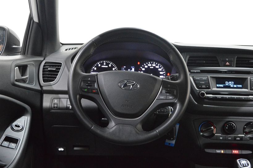 HYUNDAI i20 2018 - Photo n°15