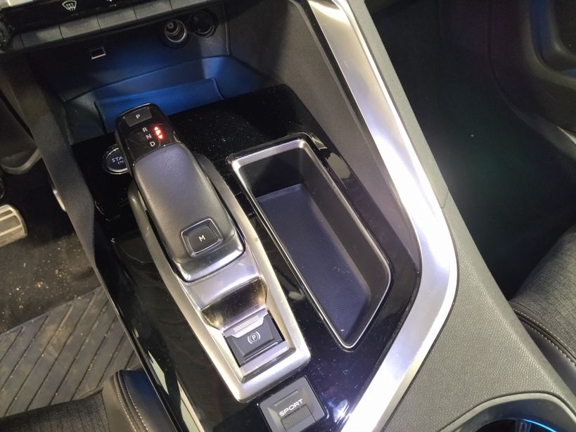 PEUGEOT 5008 2018 - Photo n°13