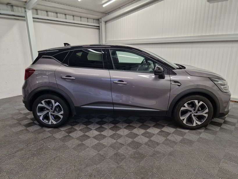 RENAULT CAPTUR 2022 - Photo n°8