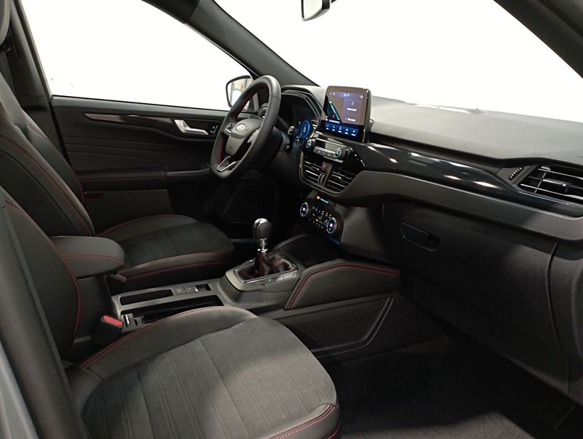 FORD KUGA 2022 - Photo n°9