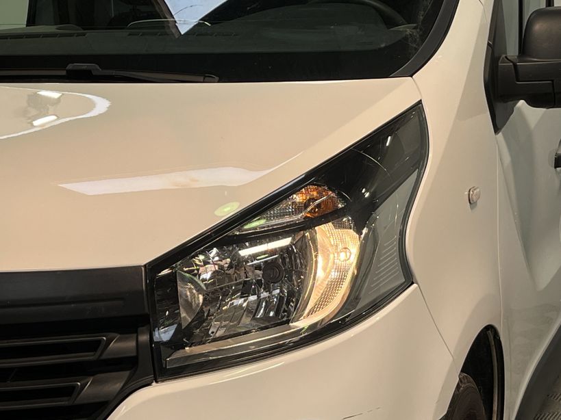 RENAULT TRAFIC FOURGON 2019 - Photo n°8