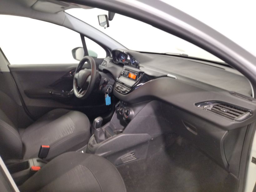 PEUGEOT 208 AFFAIRE 2018 - Photo n°9